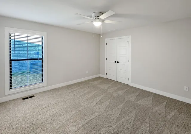 Photo 4 of Single family home for sale at 4432 Violet Dr, Evansville, IN 47725 | MLS# 202621773 | Listing updated on 2026-10-19
