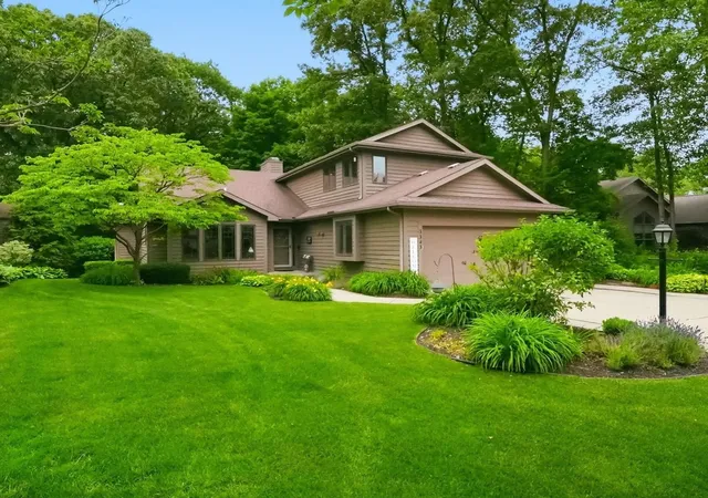 Photo 1 of Single family home for sale at 3343 Bridgetown Rd, Bristol, IN 46507 | MLS# 202622439 | Listing updated on 2026-10-29