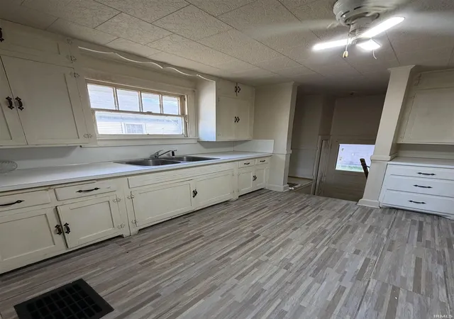 Photo 3 of Manufactured home for sale at 1313 N Fares Ave, Evansville, IN 47711 | MLS# 202623056 | Listing updated on 2026-09-25