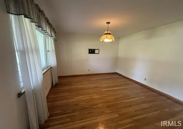 Photo 2 of Manufactured home for sale at 1009 E 7th Street, Fowler, IN 47944 | MLS# 202623990 | Listing updated on 2026-10-04