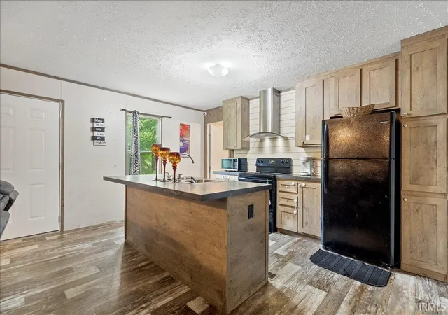 Photo 2 of Sale Pending at 209 S Indiana St, Hazleton, IN 47640 | MLS# 202624015 | Listing updated on 2026-10-25