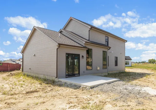 Photo 3 of Manufactured home for sale at 1478 Paradise Cay Cvs, Fort Wayne, IN 46818 | MLS# 202625867 | Listing updated on 2026-10-01