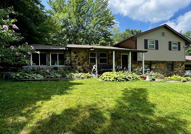 Photo 2 of Manufactured home for sale at 4005 Texas Pike Rd, Spencer, IN 47460 | MLS# 202626517 | Listing updated on 2026-09-08
