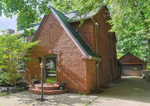 Photo 1 of Manufactured home for sale at 1315 Sunnymede Ave, South Bend, IN 46615 | MLS# 202626534 | Listing updated on 2026-10-15