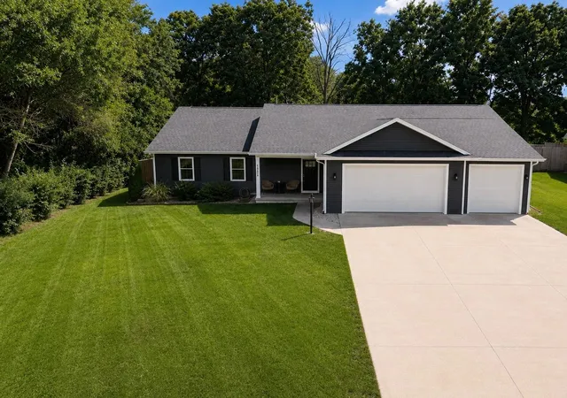 Photo 2 of Sale Pending at 58972 Spring Crk Trl, Elkhart, IN 46516 | MLS# 202626988 | Listing updated on 2026-09-24
