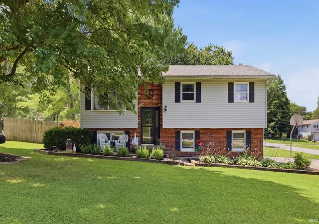 Photo 1 of Manufactured home for sale at 295 Bennett Rd, Bedford, IN 47421 | MLS# 202628405 | Listing updated on 2026-09-07