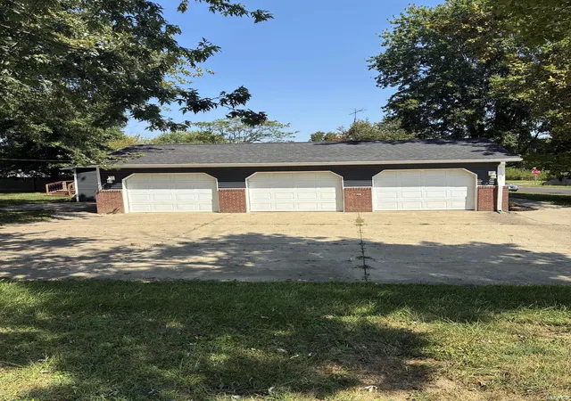 Photo 4 of Manufactured home for sale at 608 Indiana St, Bicknell, IN 47512 | MLS# 202629171 | Listing updated on 2026-09-04