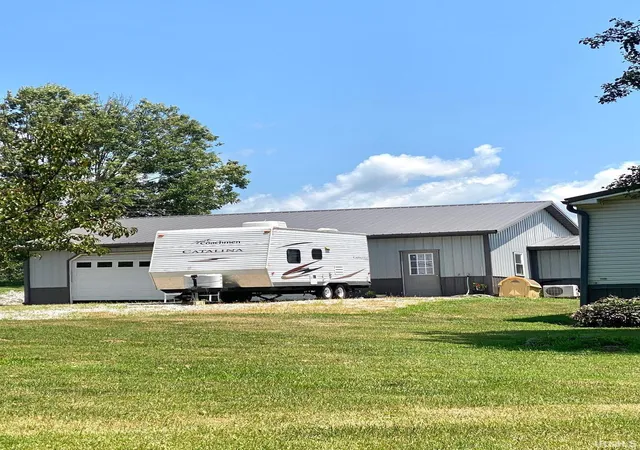 Photo 3 of Manufactured home for sale at 684 N Fox Ln, Switz City, IN 47465 | MLS# 202629521 | Listing updated on 2026-09-03