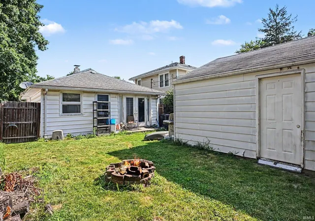 Photo 2 of Manufactured home for sale at 1344 E Bowman St, South Bend, IN 46613 | MLS# 202629636 | Listing updated on 2026-10-16