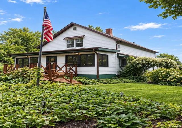 Photo 2 of Single family home for sale at 1316 W Wabash Ave, Logansport, IN 46947 | MLS# 202629835 | Listing updated on 2026-10-21
