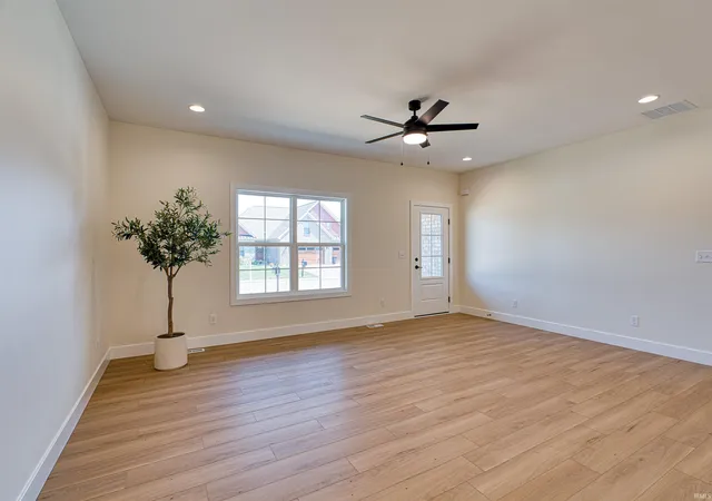 Photo 3 of Sale Pending at 3333 Jaylynn Ct, Evansville, IN 47725 | MLS# 202629849 | Listing updated on 2026-09-08
