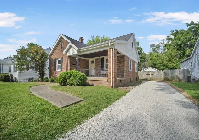 Photo 2 of Manufactured home for sale at 17 S Fairlawn Ave, Evansville, IN 47714 | MLS# 202629860 | Listing updated on 2026-09-11