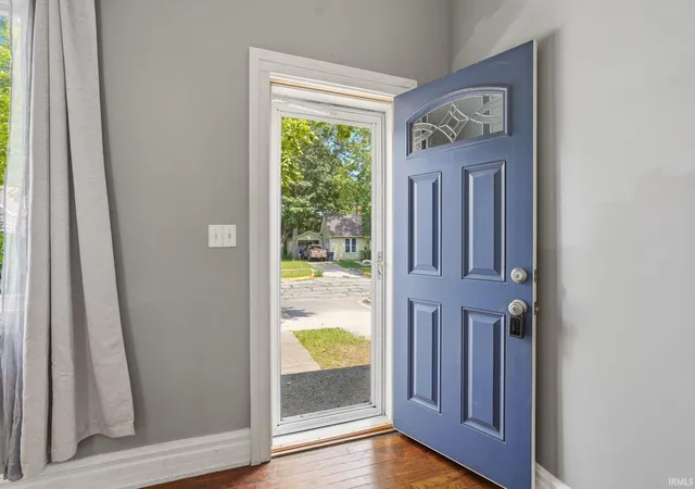 Photo 3 of Sale Pending at 1104 E Ft Wayne St, Warsaw, IN 46580 | MLS# 202630156 | Listing updated on 2026-09-24