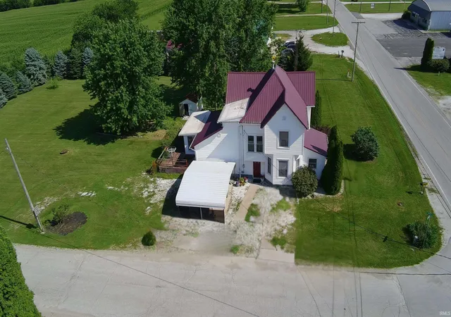 Photo 2 of Manufactured home for sale at 402 N Old Us Hwy 41, Boswell, IN 47921 | MLS# 202630263 | Listing updated on 2026-10-09