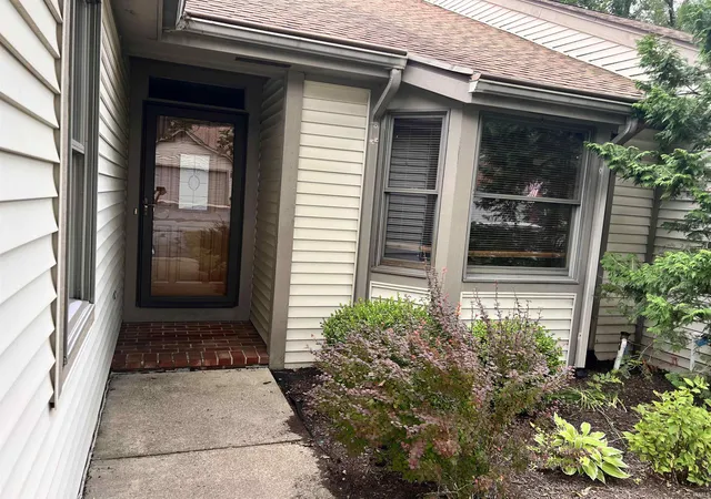 Photo 2 of Condo for sale at 905 Salem Pl, Lafayette, IN 47904 | MLS# 202630397 | Listing updated on 2026-09-21