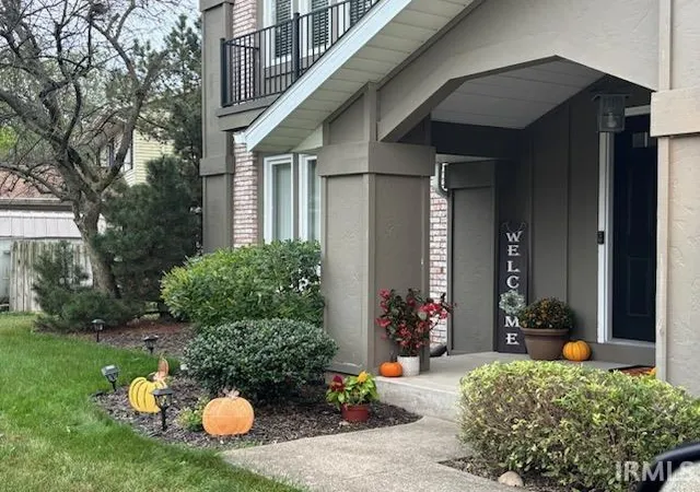 Photo 2 of Manufactured home for sale at 5717 S Bridgeton Ln, South Bend, IN 46614 | MLS# 202630667 | Listing updated on 2026-10-02