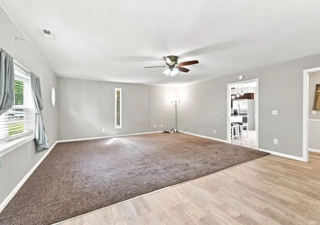 Photo 4 of Manufactured home for sale at 3543 W Maple Dr 57 Rd, Columbia City, IN 46725 | MLS# 202630759 | Listing updated on 2026-09-15