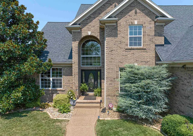 Photo 4 of Sale Pending at 5688 Victoria Blfs Dr, Newburgh, IN 47630 | MLS# 202631016 | Listing updated on 2026-09-28