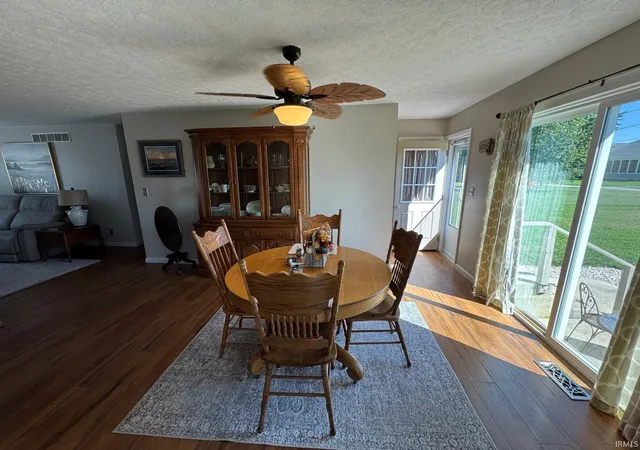 Photo 3 of Manufactured home for sale at 909 Clover St, Rochester, IN 46975 | MLS# 202631125 | Listing updated on 2026-09-30