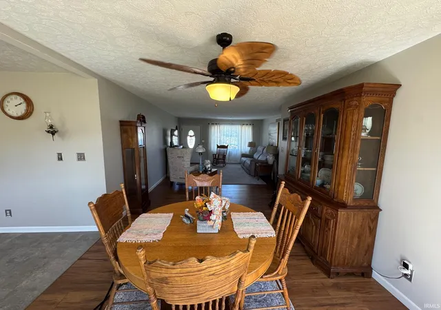 Photo 4 of Manufactured home for sale at 909 Clover St, Rochester, IN 46975 | MLS# 202631125 | Listing updated on 2026-09-30