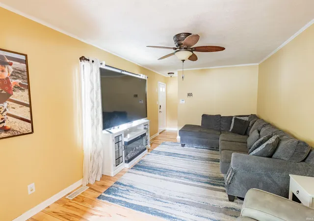 Photo 4 of Manufactured home for sale at 1807 N Saint James Blvd, Evansville, IN 47711 | MLS# 202631444 | Listing updated on 2026-10-06