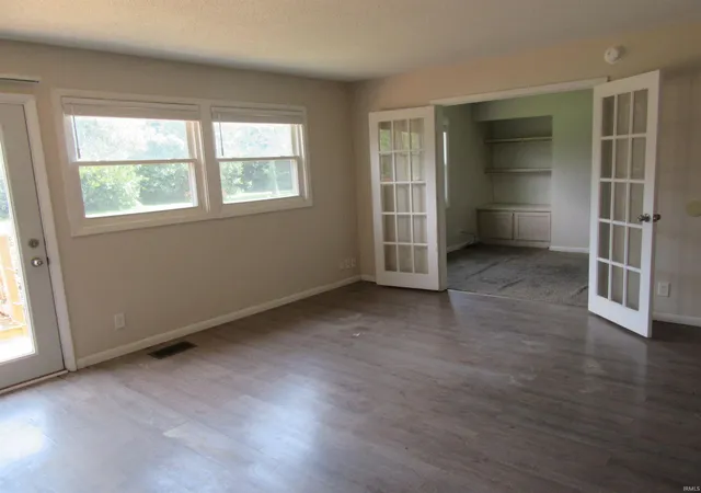 Photo 3 of Sale Pending at 1036 N Lincoln Rd, Peru, IN 46970 | MLS# 202631584 | Listing updated on 2026-09-09