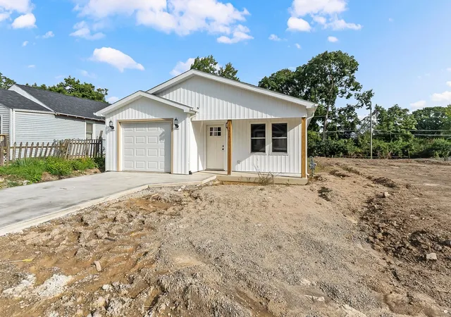 Photo 1 of Sale Pending at 3509 Rodgers Ave, Fort Wayne, IN 46803 | MLS# 202631697 | Listing updated on 2026-09-09