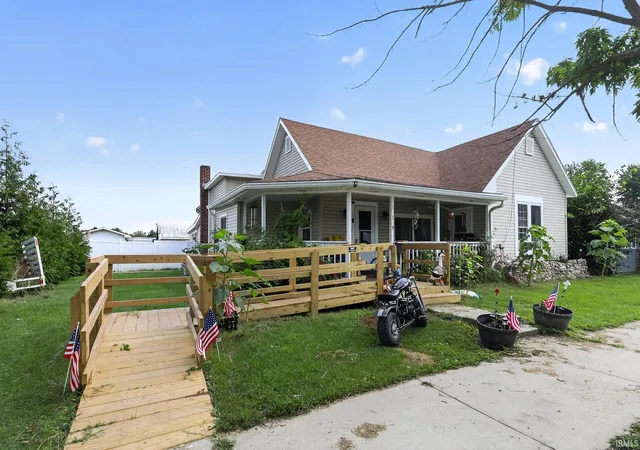 Photo 1 of Manufactured home for sale at 119 W Maple St, Flora, IN 46929 | MLS# 202631853 | Listing updated on 2026-09-11