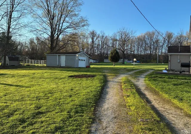 Photo 3 of Manufactured home for sale at 5421 N Riverside Rd, Attica, IN 47918 | MLS# 202632095 | Listing updated on 2026-09-22