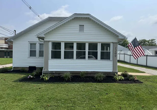 Photo 1 of Manufactured home for sale at 1209 N Boeke Rd, Evansville, IN 47711 | MLS# 202632188 | Listing updated on 2026-09-04