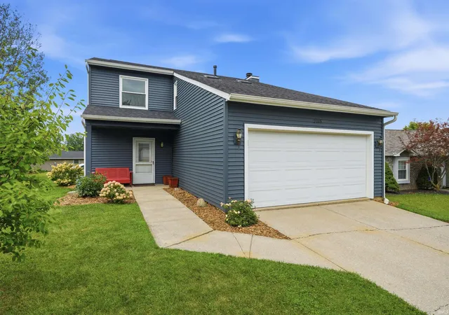 Photo 1 of Sale Pending at 2115 Cortez Dr, Kendallville, IN 46755 | MLS# 202632604 | Listing updated on 2026-09-16