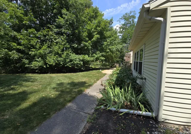 Photo 4 of Manufactured home for sale at 4908 Oak Mast Trl, Fort Wayne, IN 46804 | MLS# 202632634 | Listing updated on 2026-09-18