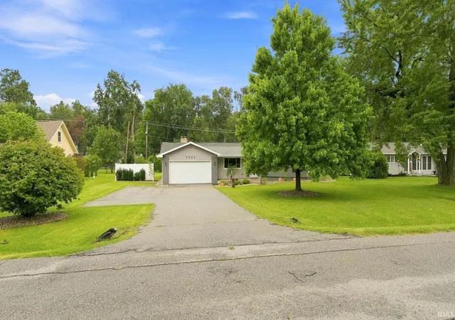 Photo 2 of Manufactured home for sale at 7004 Westlawn Dr, Fort Wayne, IN 46804 | MLS# 202632701 | Listing updated on 2026-09-13