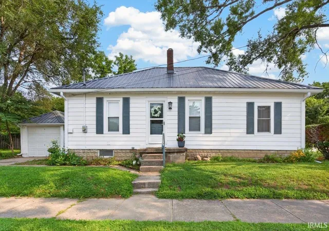 Photo 2 of Manufactured home for sale at 826 S 18th Street, Lafayette, IN 47905 | MLS# 202632854 | Listing updated on 2026-09-23