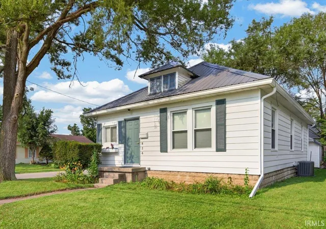 Photo 3 of Manufactured home for sale at 826 S 18th Street, Lafayette, IN 47905 | MLS# 202632854 | Listing updated on 2026-09-23