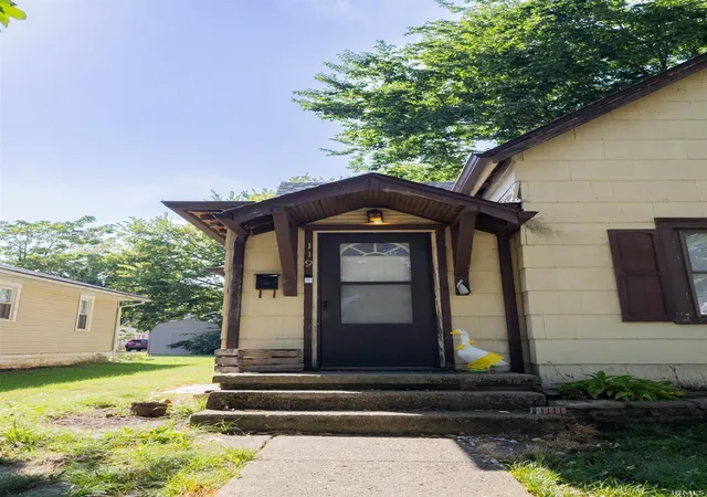 Photo 2 of Manufactured home for sale at 119 N Dicks St, Muncie, IN 47303 | MLS# 202633054 | Listing updated on 2026-09-04
