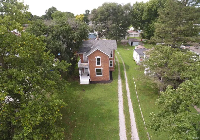 Photo 2 of Manufactured home for sale at 210 N Railroad St, Monticello, IN 47960 | MLS# 202633112 | Listing updated on 2026-09-13
