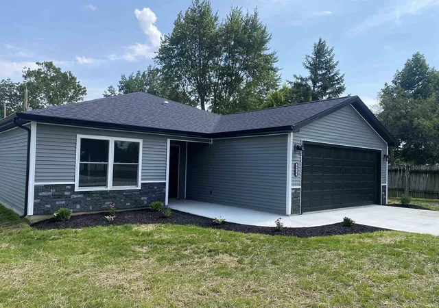 Photo 2 of Manufactured home for sale at 4415 Wayne Tr, Fort Wayne, IN 46806 | MLS# 202633190 | Listing updated on 2026-09-10