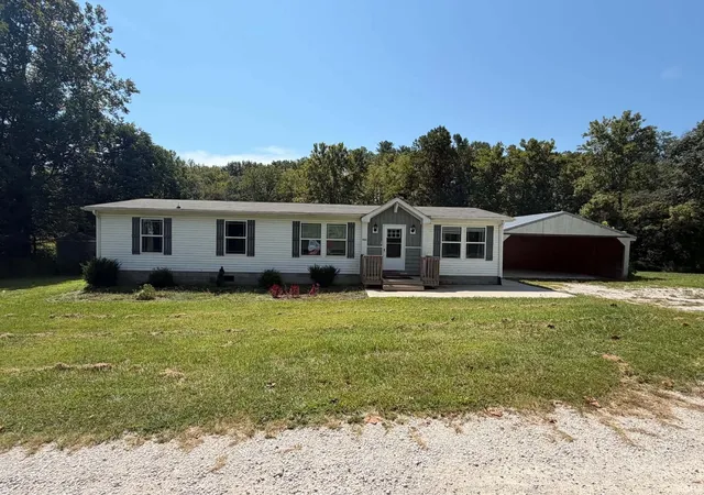 Manufactured home for sale at 957 S Ridgecrest Ln, Paoli, IN 47454 | MLS# 202633260