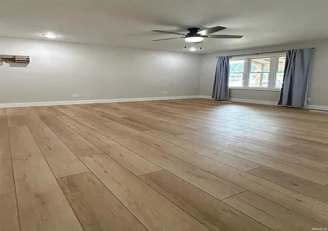 Photo 3 of Manufactured home for sale at 18 Lynwood Dr, Washington, IN 47501 | MLS# 202633291 | Listing updated on 2026-10-13