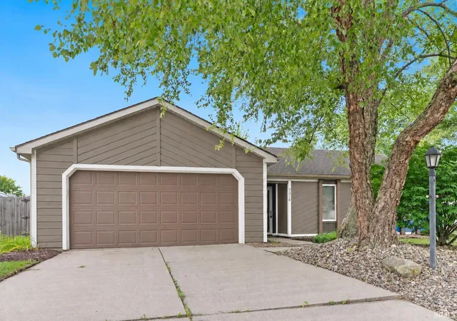 Photo 3 of Manufactured home for sale at 7316 Abington Dr, Fort Wayne, IN 46835 | MLS# 202633453 | Listing updated on 2026-09-23