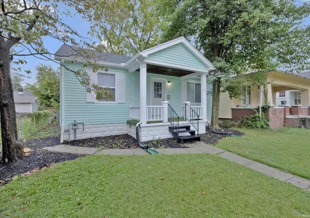 Photo 3 of Manufactured home for sale at 1011 Jefferson Ave, Evansville, IN 47714 | MLS# 202633472 | Listing updated on 2026-10-19