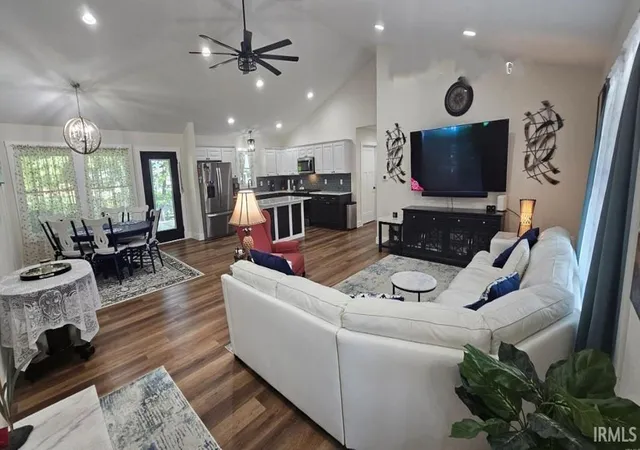Photo 4 of Manufactured home for sale at 829 Spyglass Hl Dr, Bedford, IN 47421 | MLS# 202633535 | Listing updated on 2026-09-01