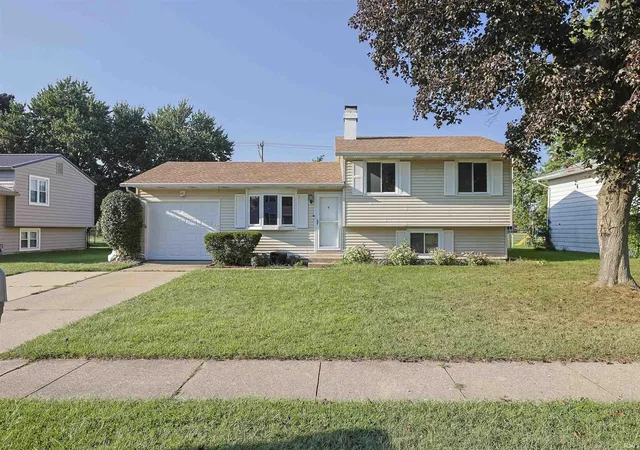Photo 1 of Manufactured home for sale at 2934 Colonial Dr, Mishawaka, IN 46544 | MLS# 202633601 | Listing updated on 2026-09-08