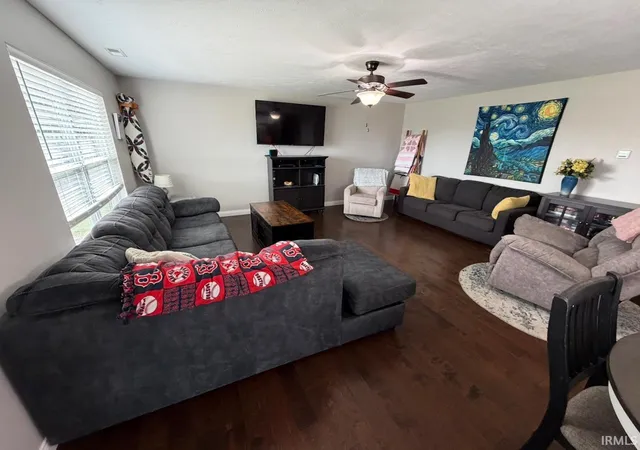 Photo 3 of Manufactured home for sale at 1453 W Chukar Holw, Haubstadt, IN 47639 | MLS# 202633751 | Listing updated on 2026-10-16