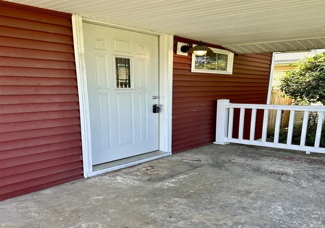 Photo 2 of Manufactured home for sale at 913 W Gourley Pike, Bloomington, IN 47404 | MLS# 202634161 | Listing updated on 2026-09-18