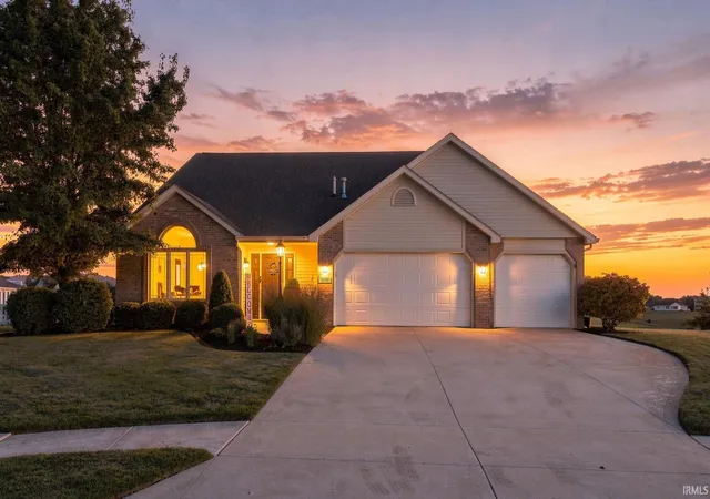 Photo 2 of Manufactured home for sale at 12303 Cliff View Ct, Fort Wayne, IN 46818 | MLS# 202634191 | Listing updated on 2026-09-17