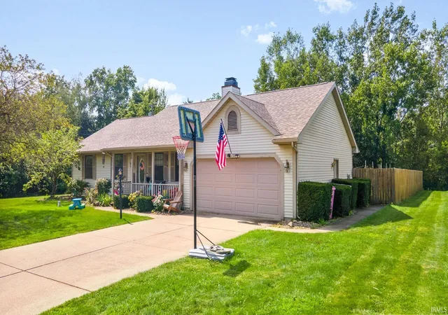 Photo 2 of Sale Pending at 52979 Red Fox Trl, South Bend, IN 46628 | MLS# 202634371 | Listing updated on 2026-09-13