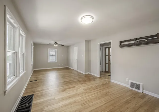 Photo 4 of Manufactured home for sale at 3601 Kansas Rd, Evansville, IN 47725 | MLS# 202634511 | Listing updated on 2026-10-20