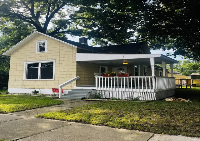 Photo 2 of Manufactured home for sale at 1719 Howell St, Fort Wayne, IN 46808 | MLS# 202634687 | Listing updated on 2026-09-10
